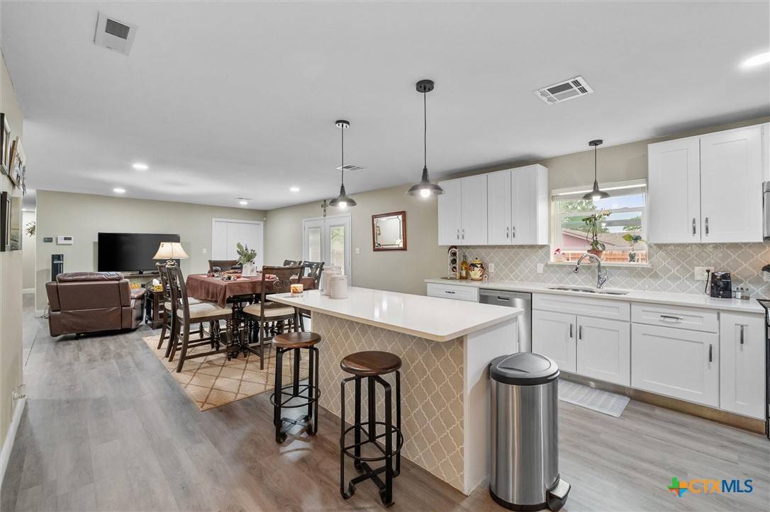 Hillsboro, TX 76645,1410 Hummingbird Drive