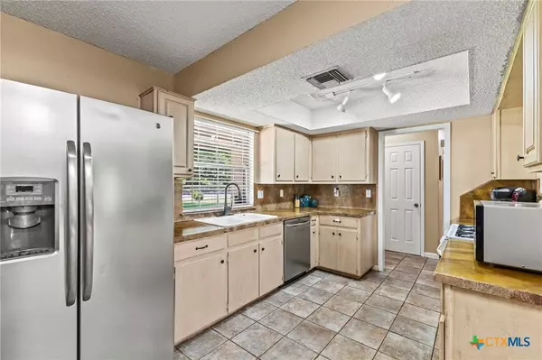 Georgetown, TX 78628,503 Thornton LN