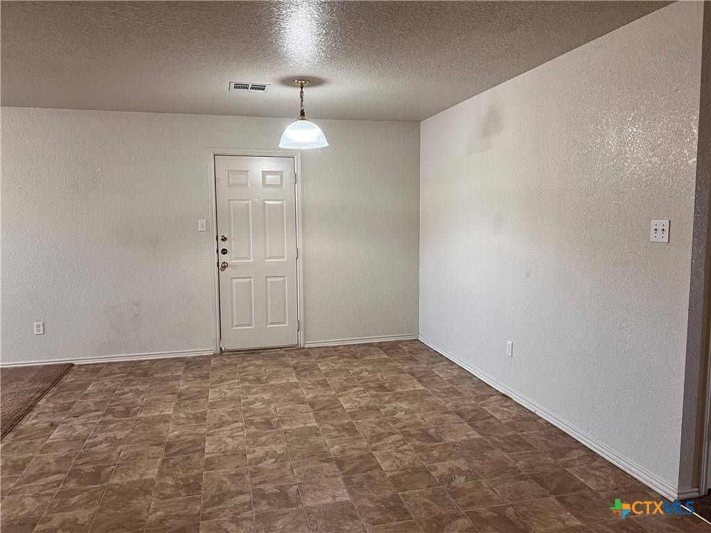 Killeen, TX 76549,2704 Lucille DR