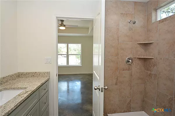 Spring Branch, TX 78070,521 Lariat PASS