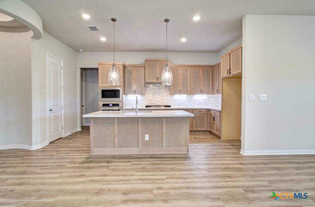 New Braunfels, TX 78132,1731 Heritage Maples