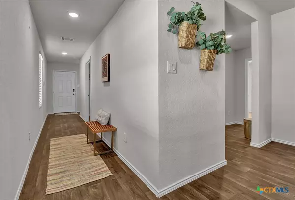 San Marcos, TX 78666,101 Calgary LN