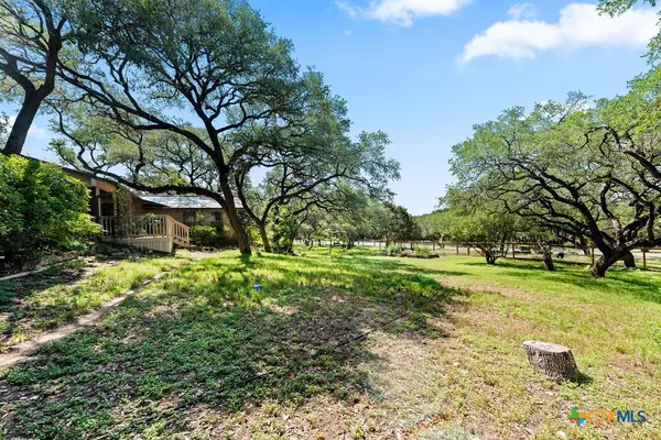 Wimberley, TX 78676,200 W Meadow LN