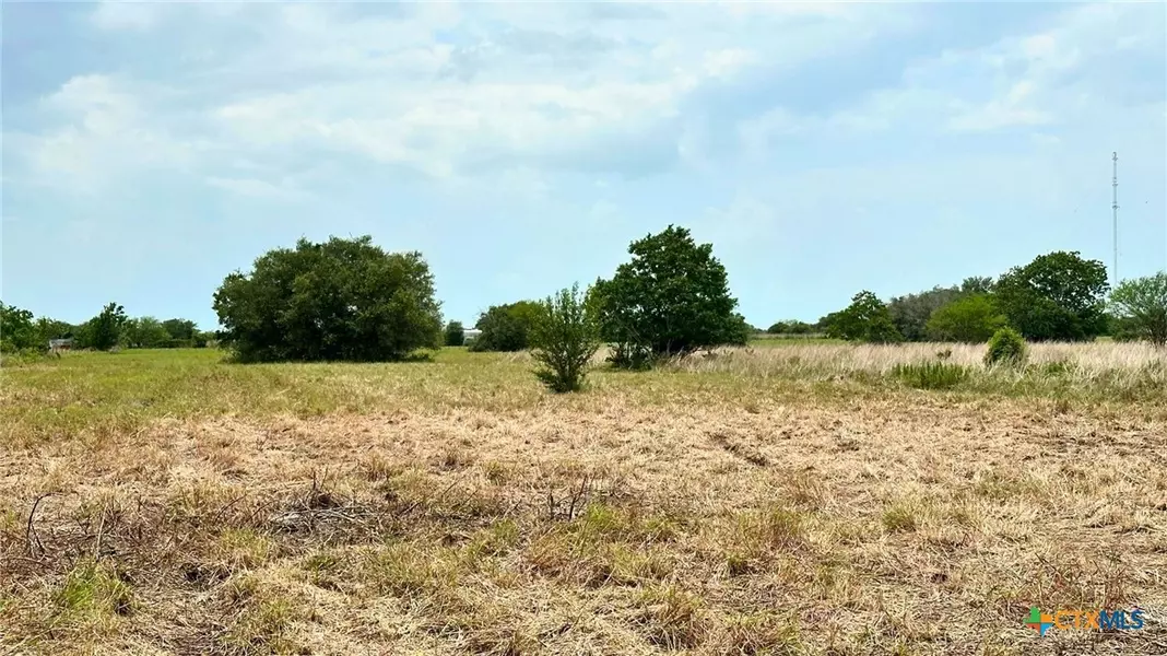000 Nursery RD, Victoria, TX 77904