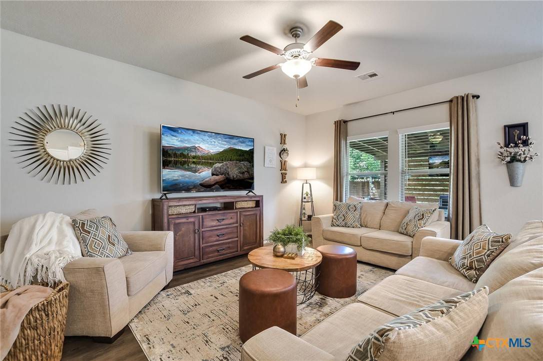 Buda, TX 78610,272 Adoquin TRL