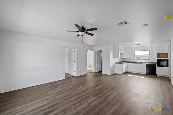 Belton, TX 76513,506 E Avenue R