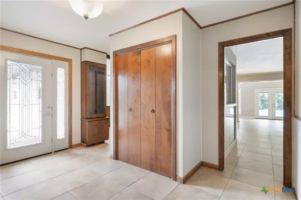 Gonzales, TX 78629,1223 N Sarah Dewitt DR