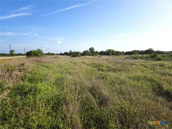 Edna, TX 77957,8551 FM 530