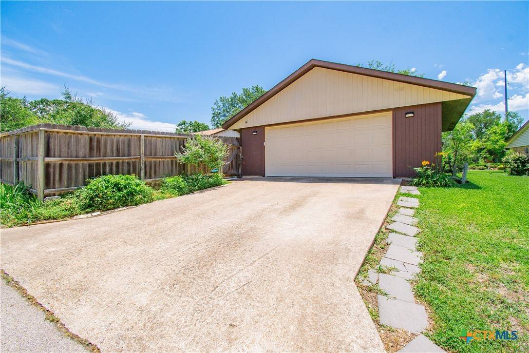 Temple, TX 76502,2210 Buckskin TRL