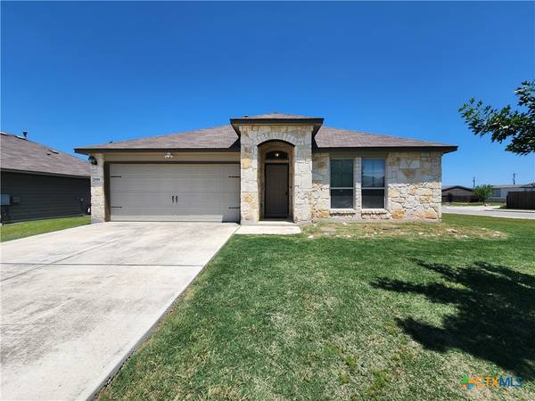 2599 Diamondback TRL, New Braunfels, TX 78130