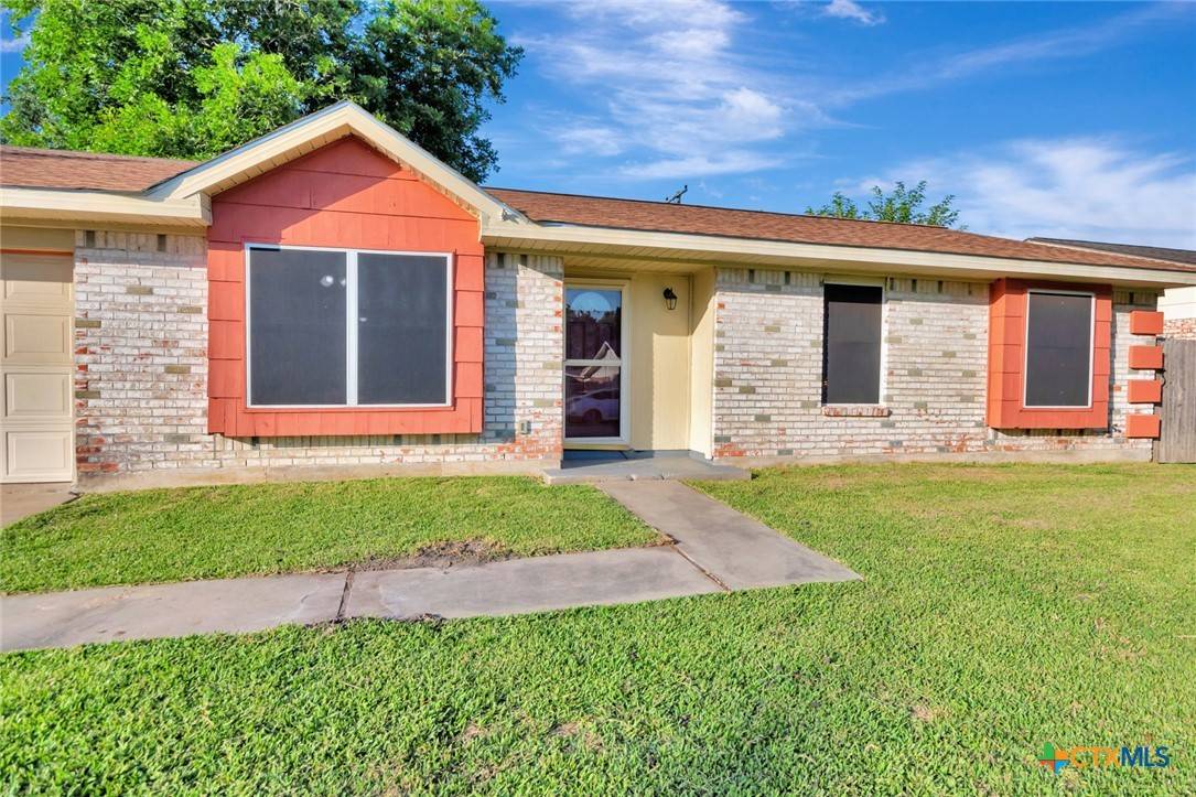 Victoria, TX 77901,1808 Mission DR