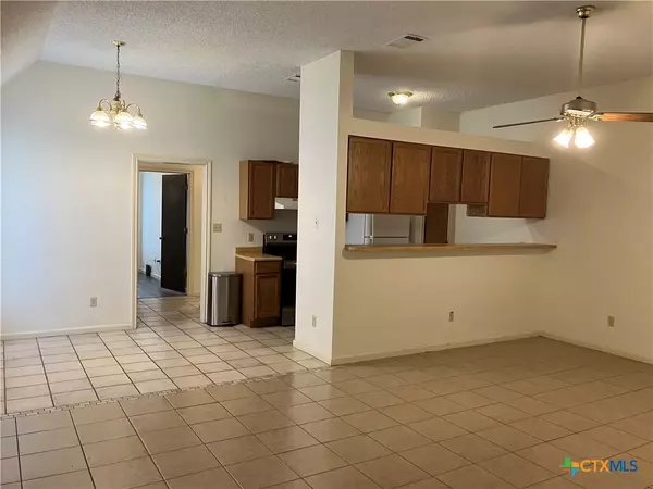 San Marcos, TX 78666,1302 N Bishop ST