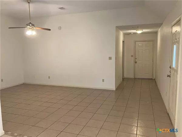 San Marcos, TX 78666,1302 N Bishop ST