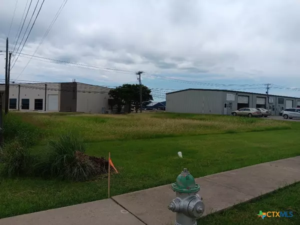 Killeen, TX 76543,908 N Twin Creek DR