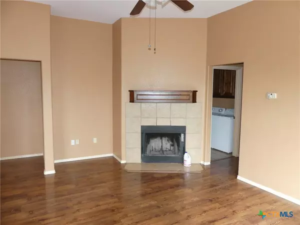 Spring Branch, TX 78070,234 Star Grass #1-B