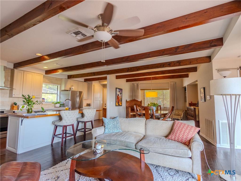 Canyon Lake, TX 78133,572 Barbara DR