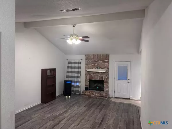 Taylor, TX 76574,1309 Mallard LN