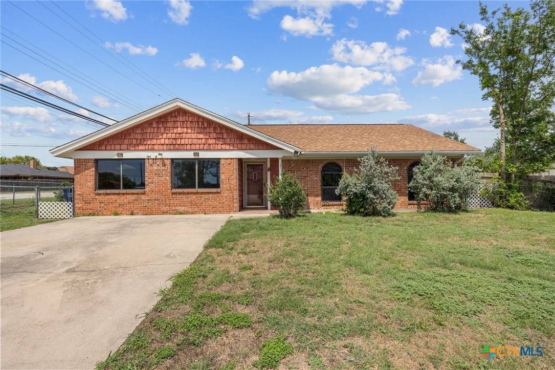 101 E Hogan DR, Copperas Cove, TX 76522