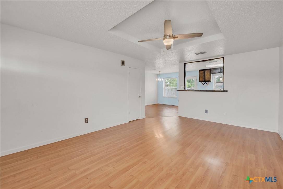Nolanville, TX 76559,105 Boxer ST