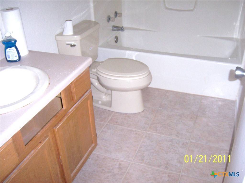 Florence, TX 76527,504 Story AVE