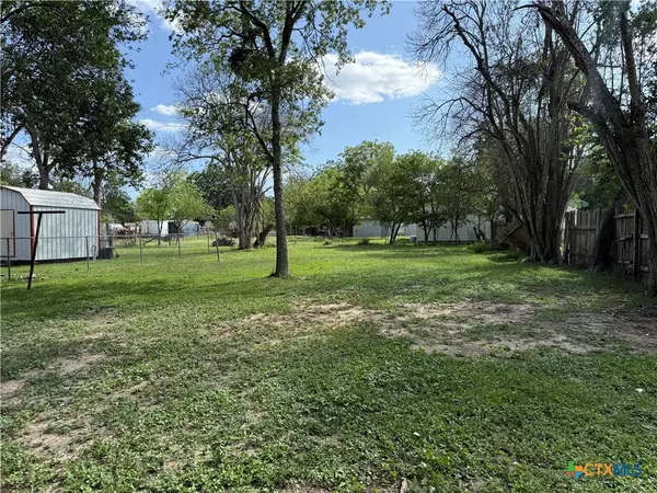 New Braunfels, TX 78130,520 S Grant AVE