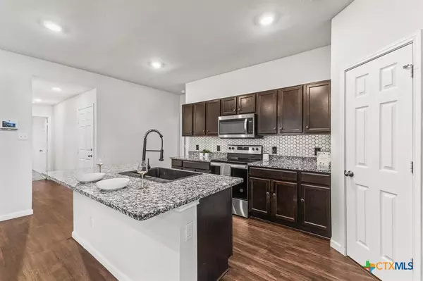 Jarrell, TX 76537,132 Ragnar DR