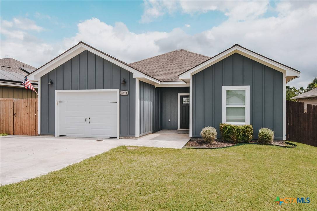 3611 Hanselman RD, Victoria, TX 77901
