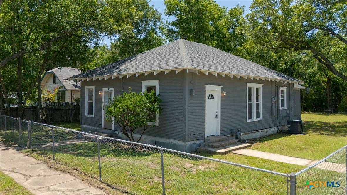 102 S Western AVE, Lampasas, TX 76550