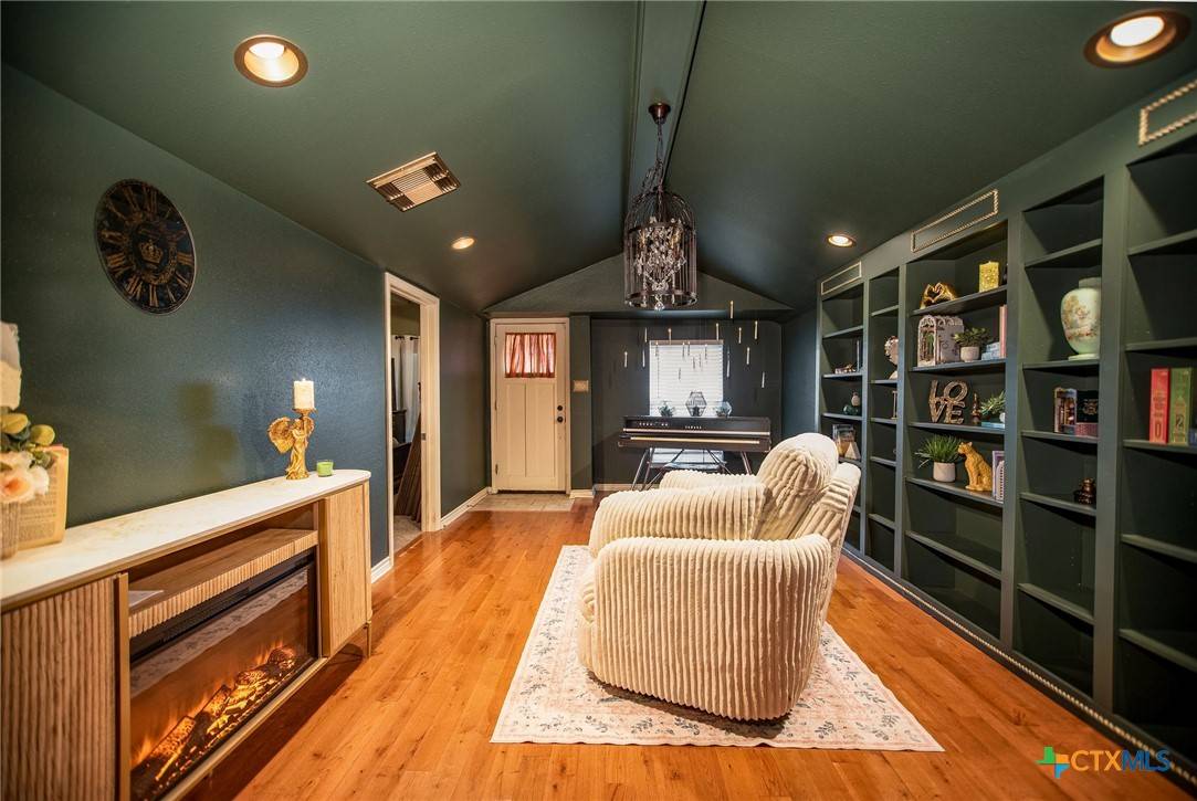 Edna, TX 77957,504 Ed Linn ST