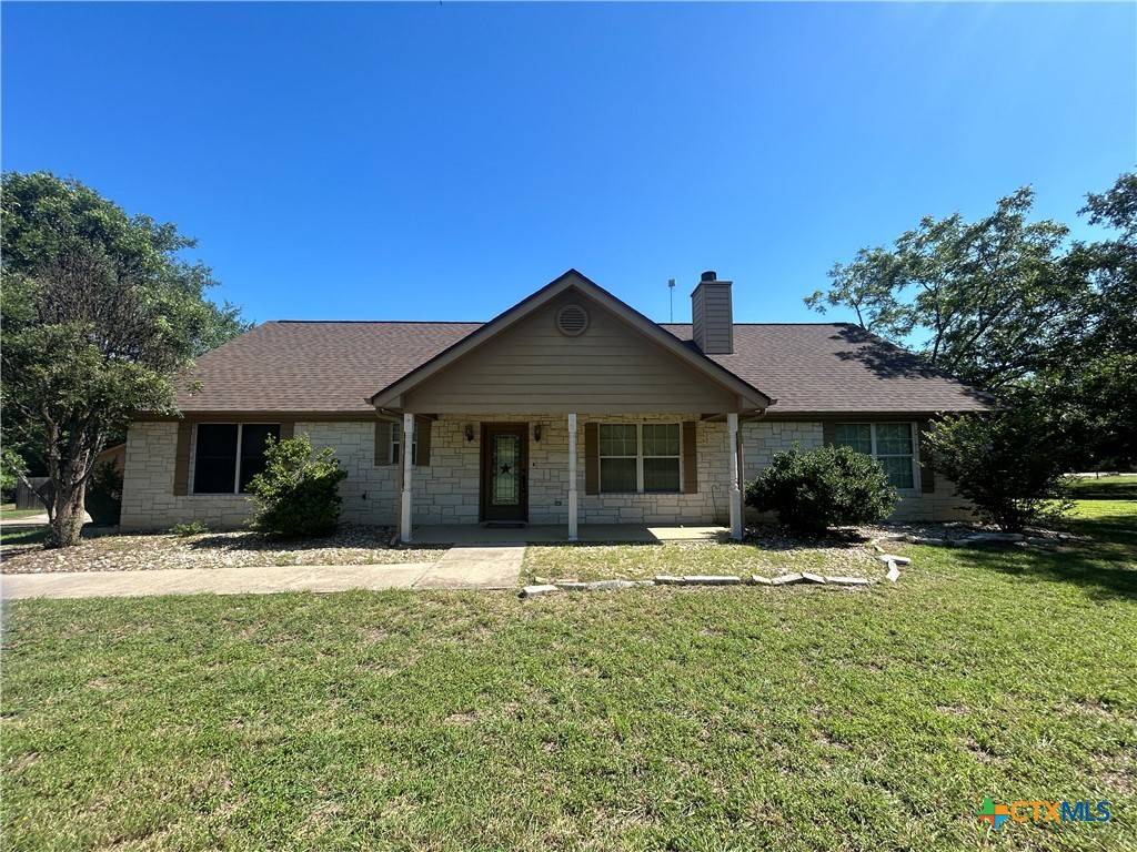 1260 Great Oaks DR, Salado, TX 76571