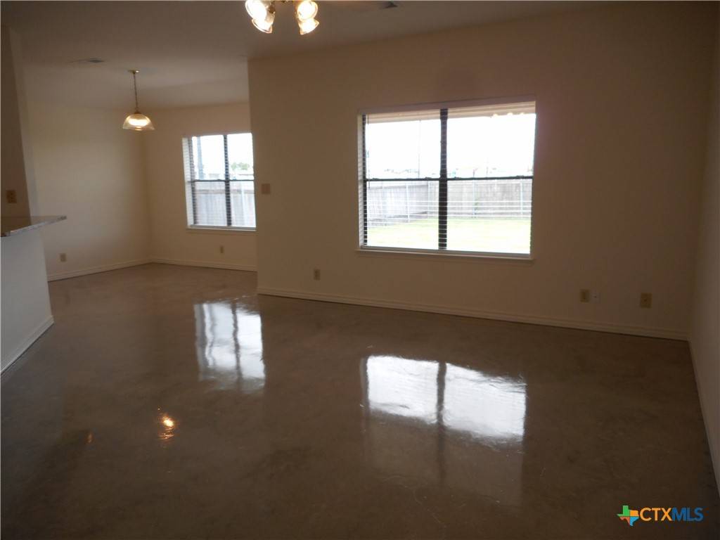 Victoria, TX 77901,102 Gemini CT