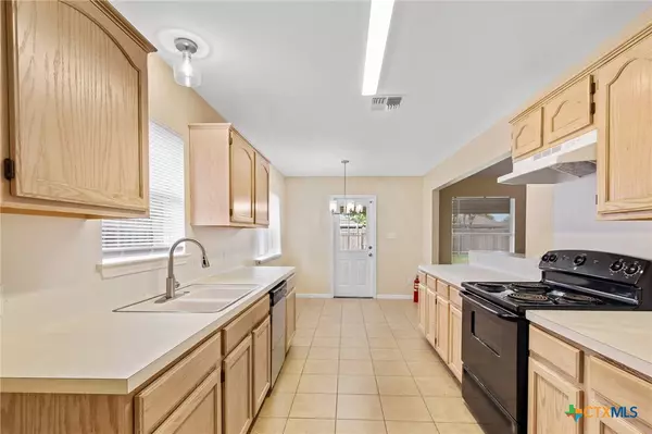 Victoria, TX 77904,501 Appaloosa DR