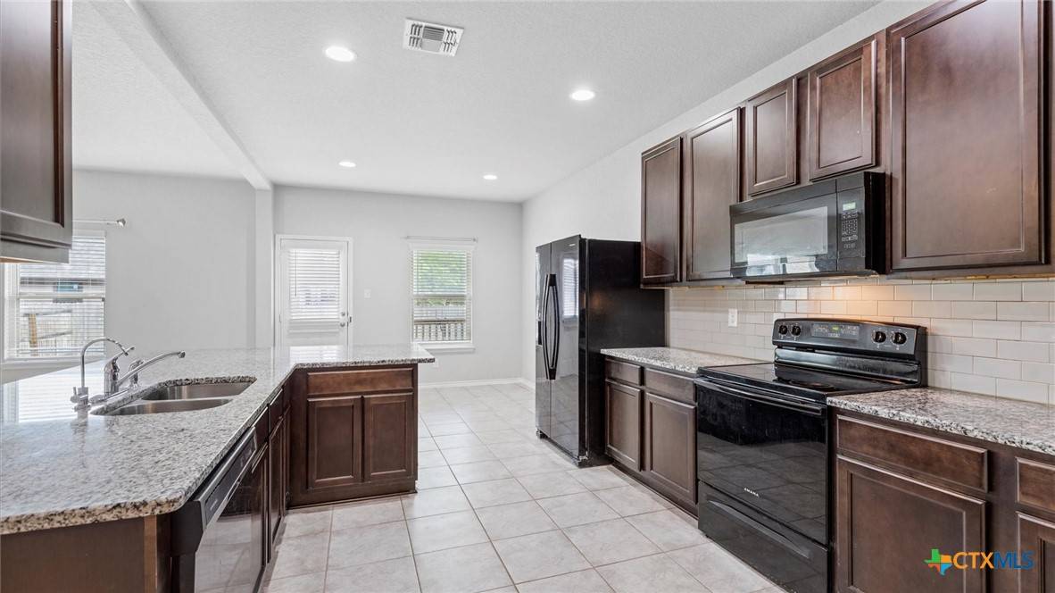 San Antonio, TX 78244,7350 Braes COR