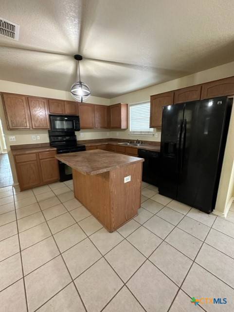 New Braunfels, TX 78130,221 Roadrunner AVE