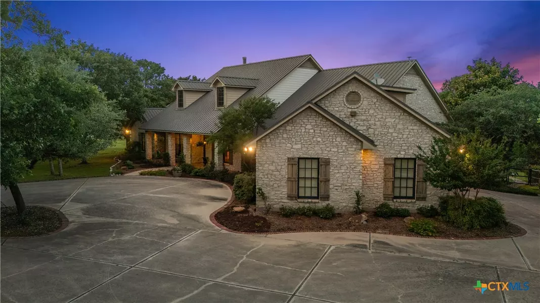 840 Winding TRL, Crawford, TX 76638