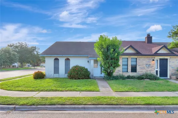 Victoria, TX 77904,215 Chantilly ST