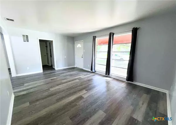 Victoria, TX 77901,1818 Travis AVE