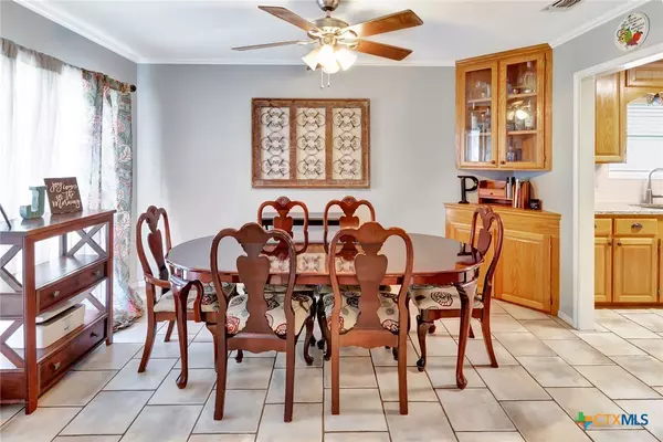 Victoria, TX 77905,206 Sparrow LN