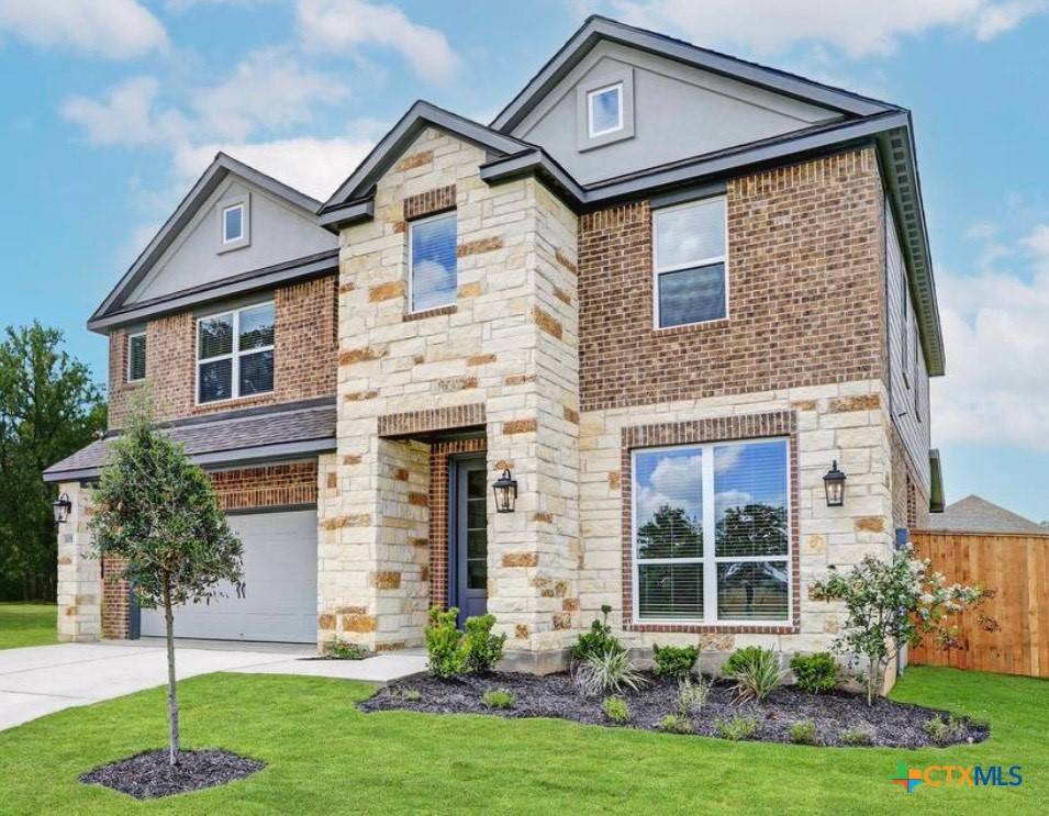 135 Lt John Decker DR, San Marcos, TX 78666