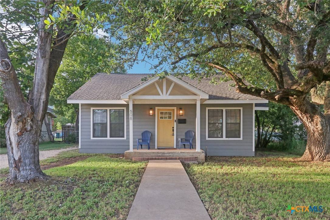 608 E 13th AVE, Belton, TX 76513