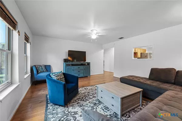 Elgin, TX 78621,194 Elgin Woods LN