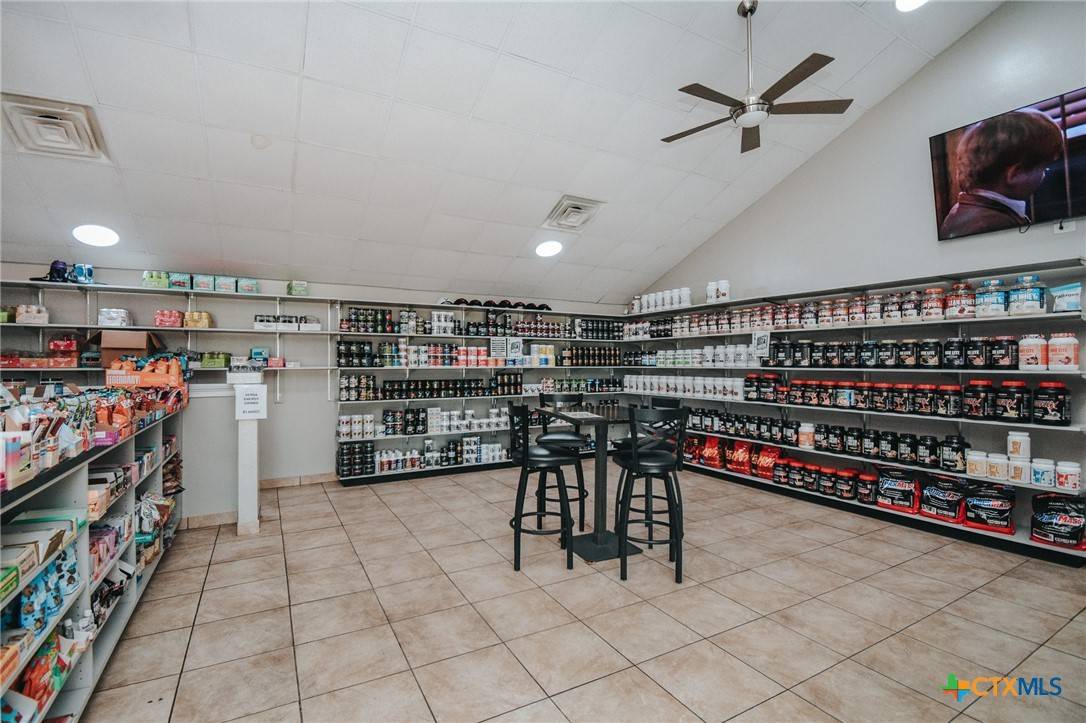 Victoria, TX 77904,6801 N Navarro ST #A