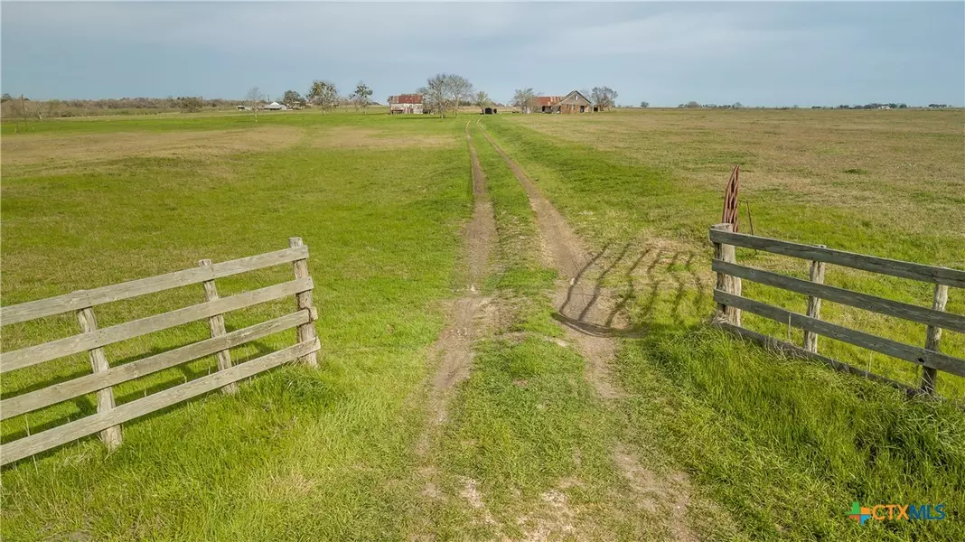 Tract 6 County Road 359A, Shiner, TX 77984