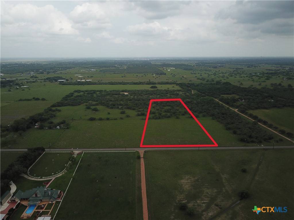 2249 Oliver RD, Victoria, TX 77904