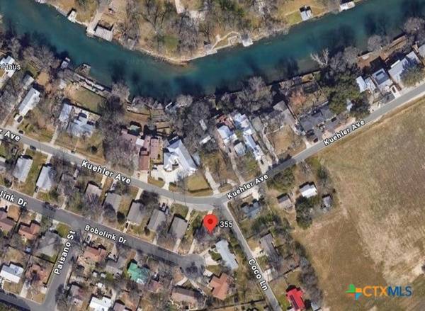 355 Bobolink DR, New Braunfels, TX 78130