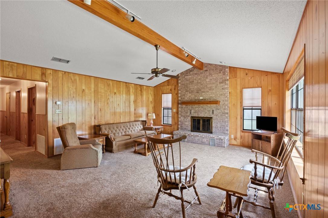New Braunfels, TX 78132,4 Karbach DR