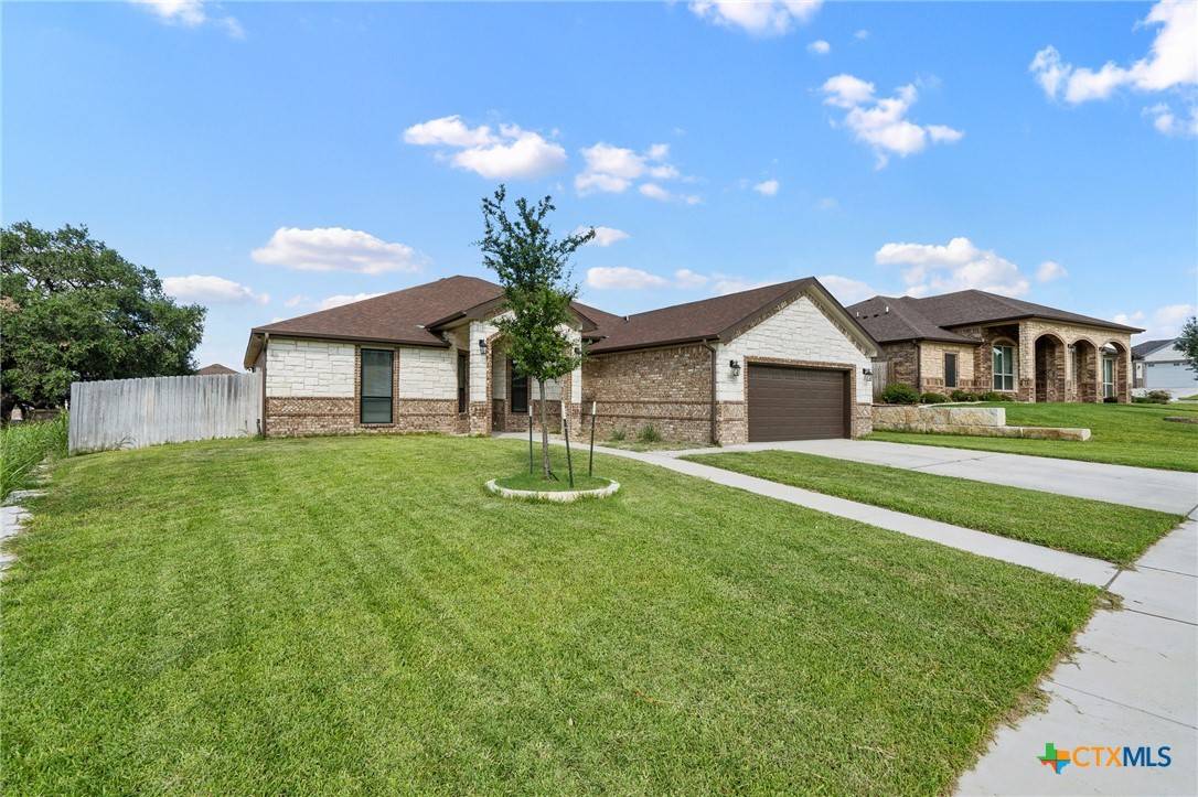8306 Callahan DR, Killeen, TX 76542