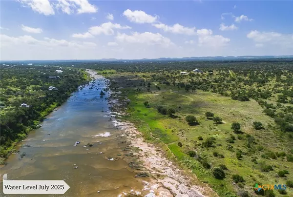 Johnson City, TX 78636,900 Rio Vista RD