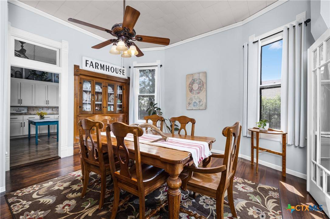 Bartlett, TX 76511,409 W Clark ST