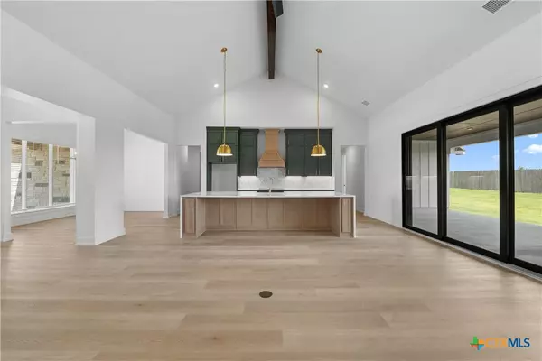 Salado, TX 76571,6642 King Oaks BLVD